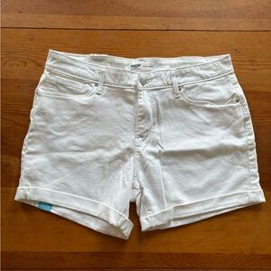 NWT Signature by Levi Strauss Women's White Jean Shorts
